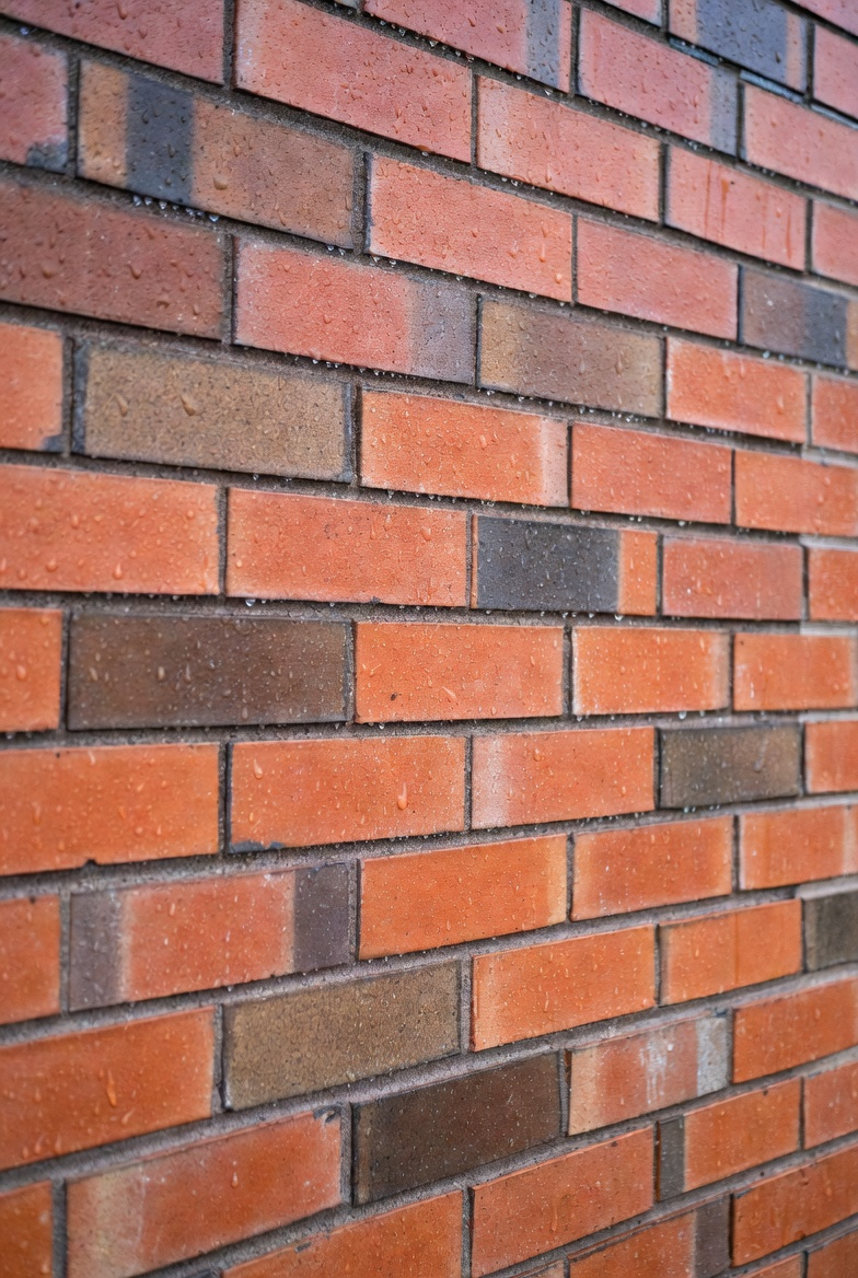 Aplicación de hidrófugo protector en fachadas de Cali - Impermeabilización profesional